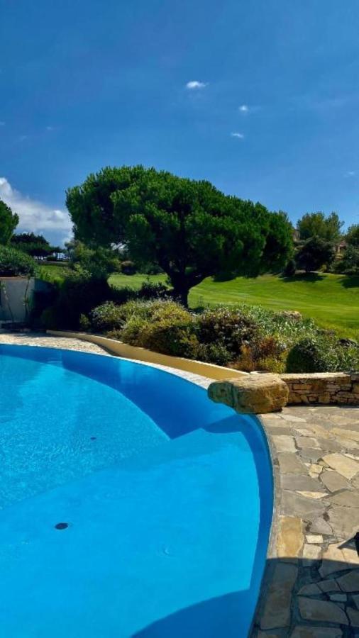 Villa Dans Cadre D'Exception - Golf, Piscine Et Tennis Prive Saint-Cyr-sur-Mer Esterno foto