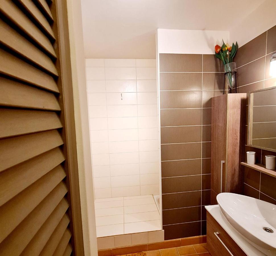 Villa Dans Cadre D'Exception - Golf, Piscine Et Tennis Prive Saint-Cyr-sur-Mer Esterno foto