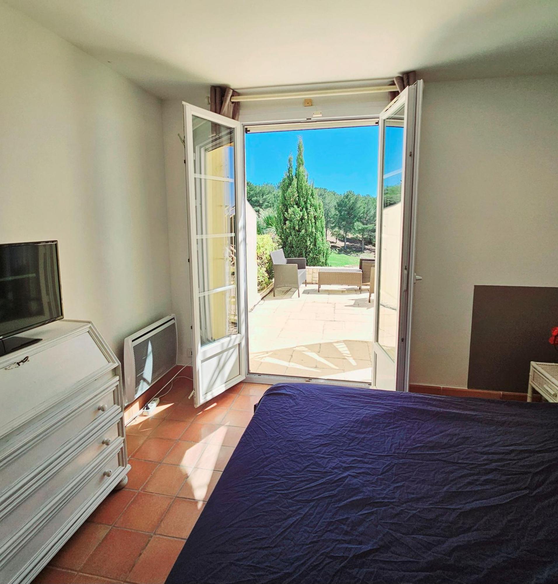 Villa Dans Cadre D'Exception - Golf, Piscine Et Tennis Prive Saint-Cyr-sur-Mer Esterno foto