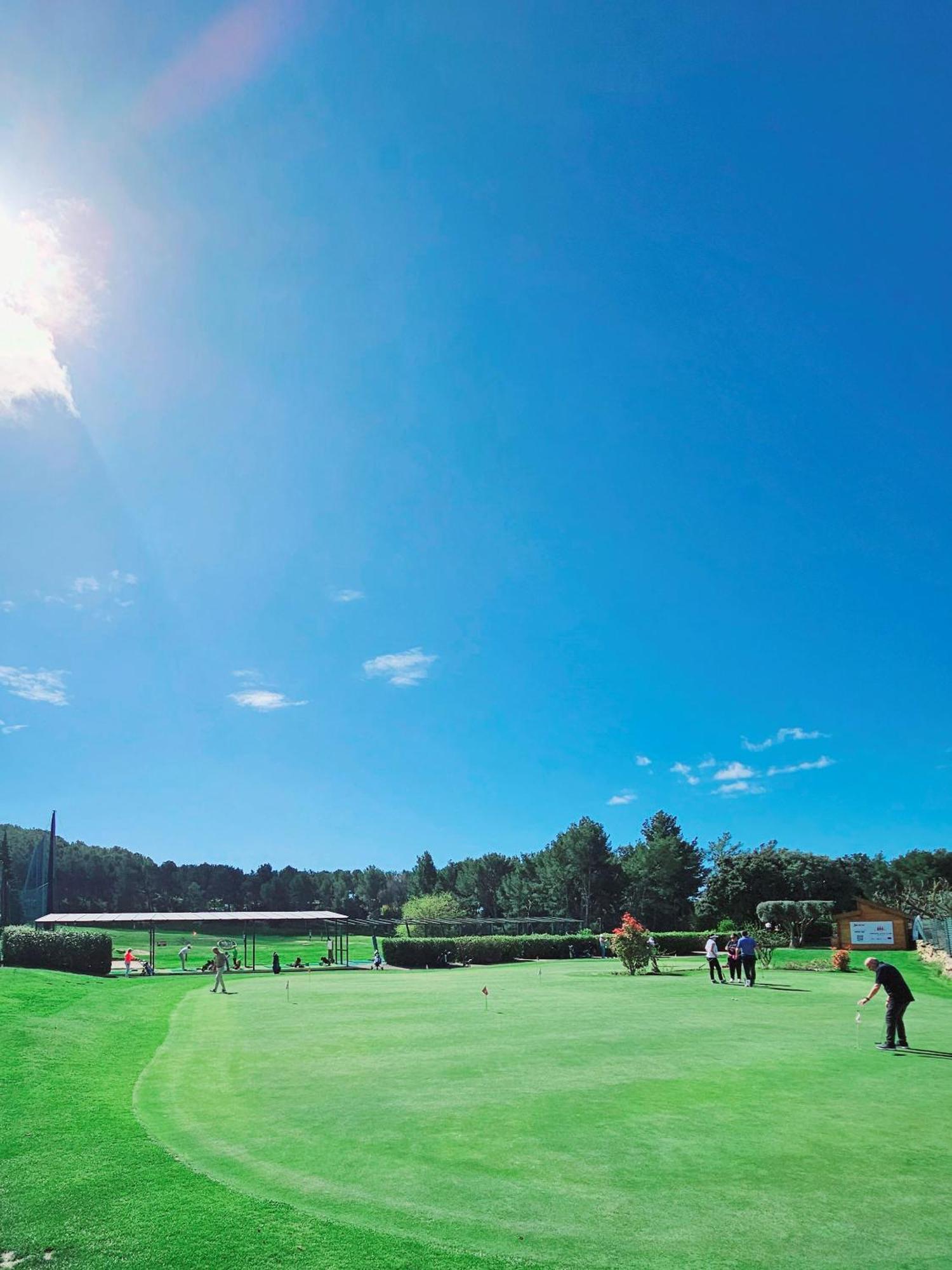 Villa Dans Cadre D'Exception - Golf, Piscine Et Tennis Prive Saint-Cyr-sur-Mer Esterno foto